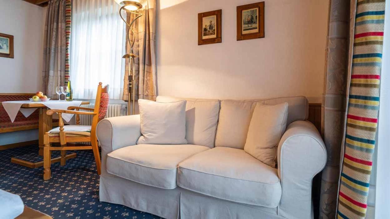 Hotel Alpina 하그나우 외부 사진