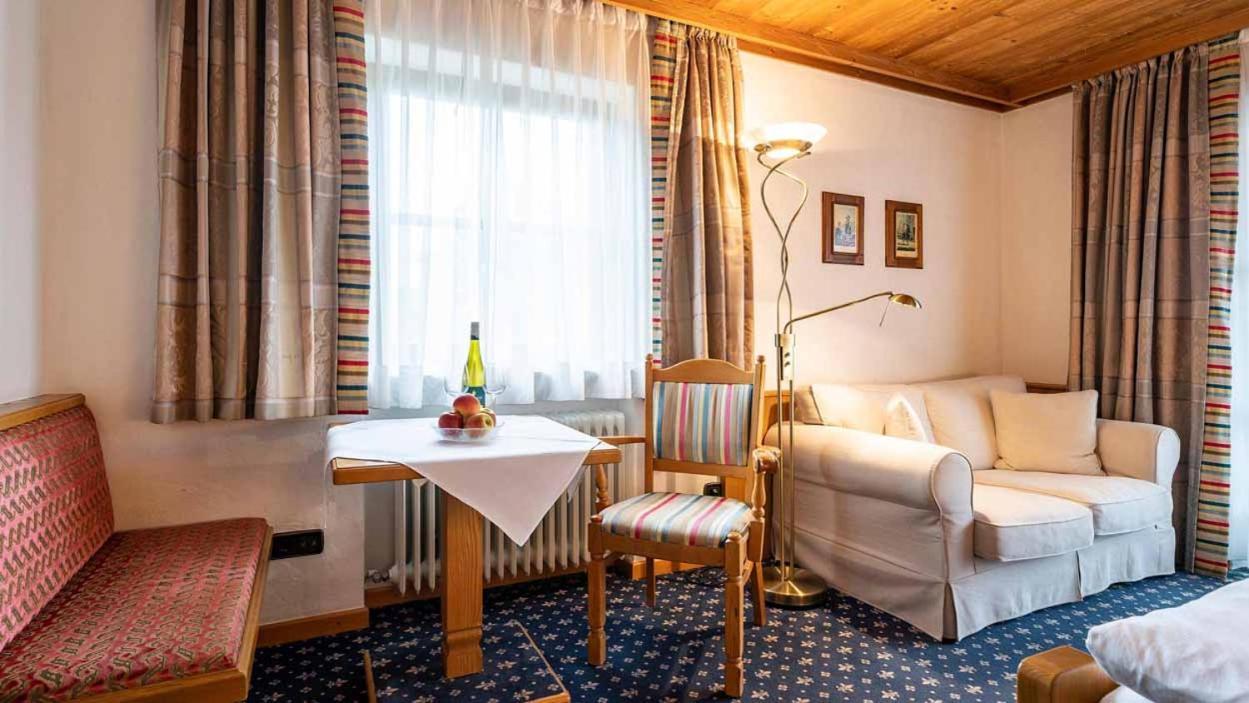 Hotel Alpina 하그나우 외부 사진