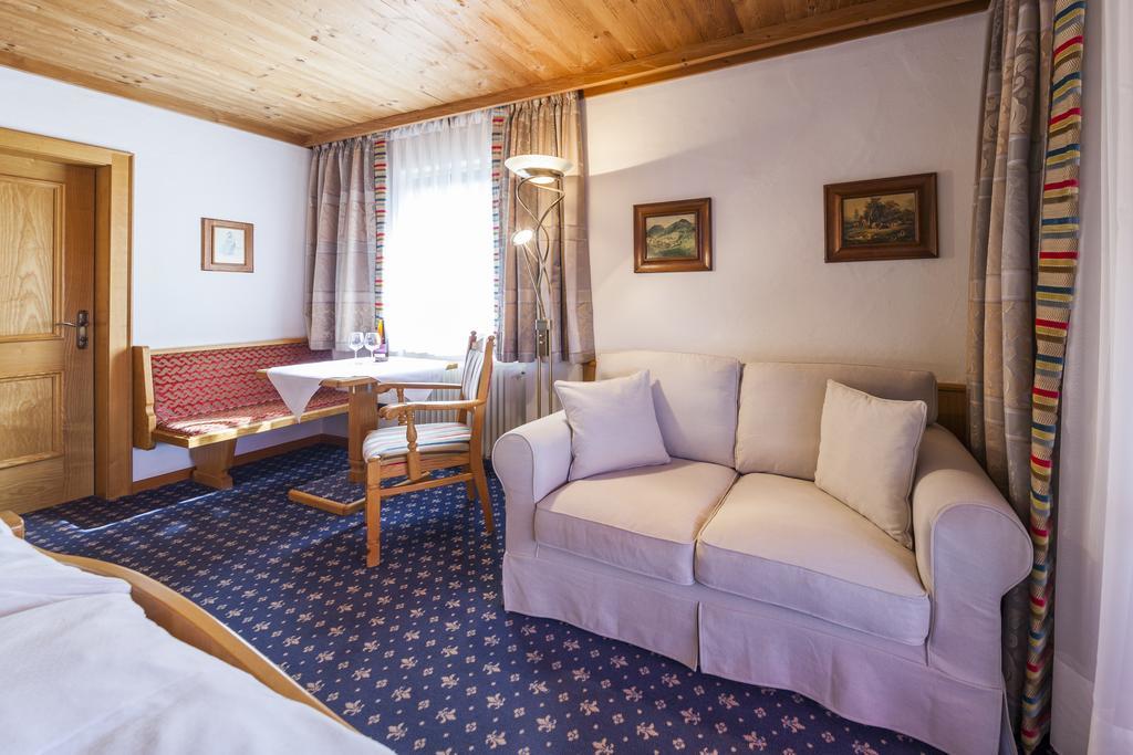 Hotel Alpina 하그나우 외부 사진